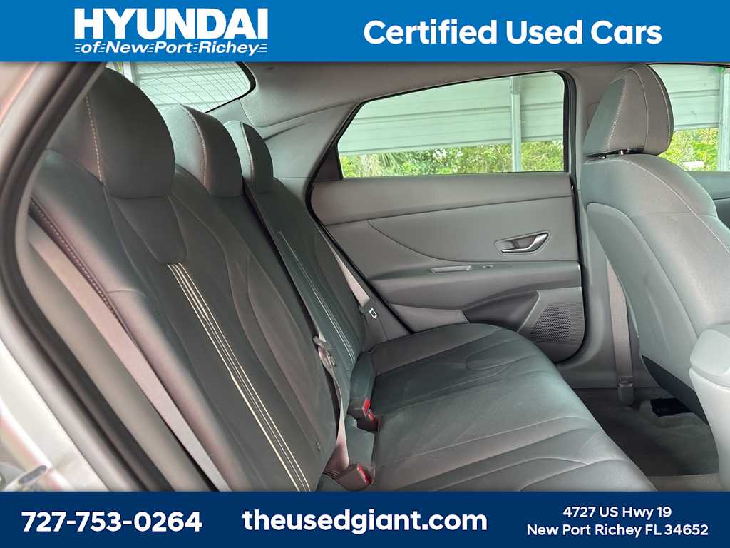 2021 Hyundai Elantra SEL 17