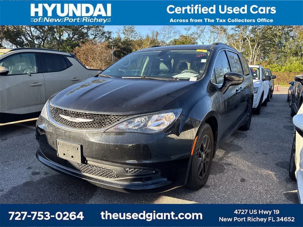 Thumbnail: 2021 Chrysler Voyager - 1