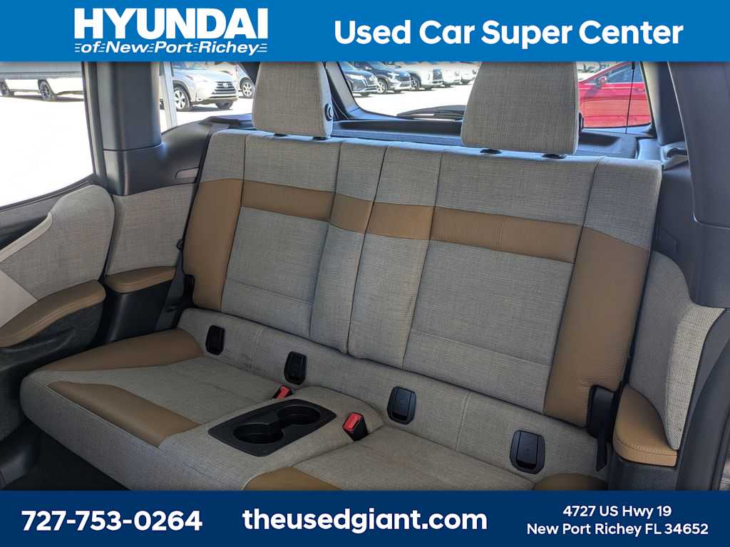 Thumbnail: 2015 BMW i3 - 16