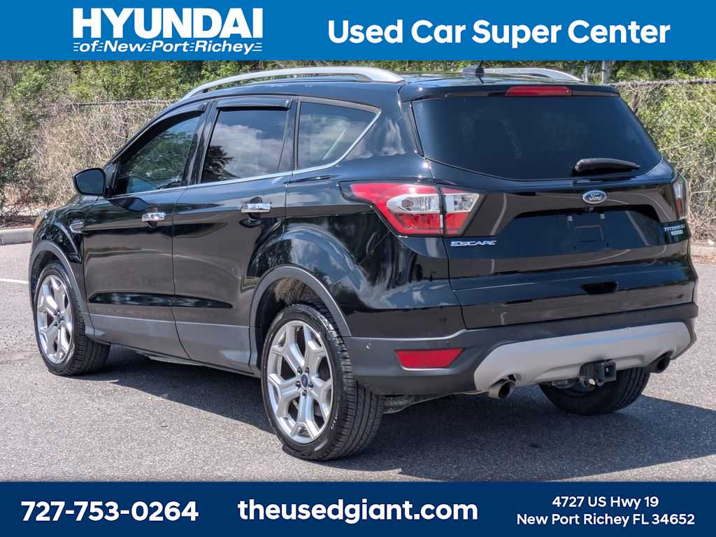 Thumbnail: 2017 Ford Escape - 3