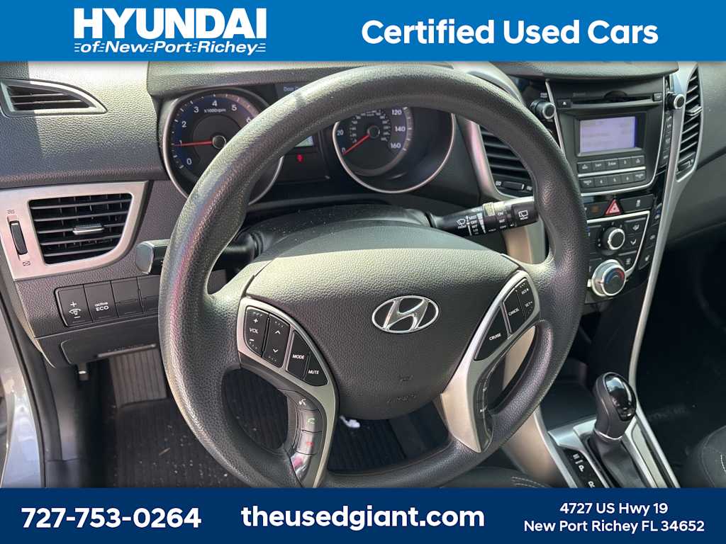 Thumbnail: 2014 Hyundai Elantra - 10