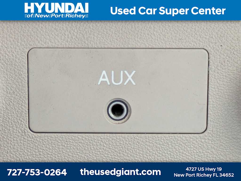 Thumbnail: 2009 Hyundai Accent - 21