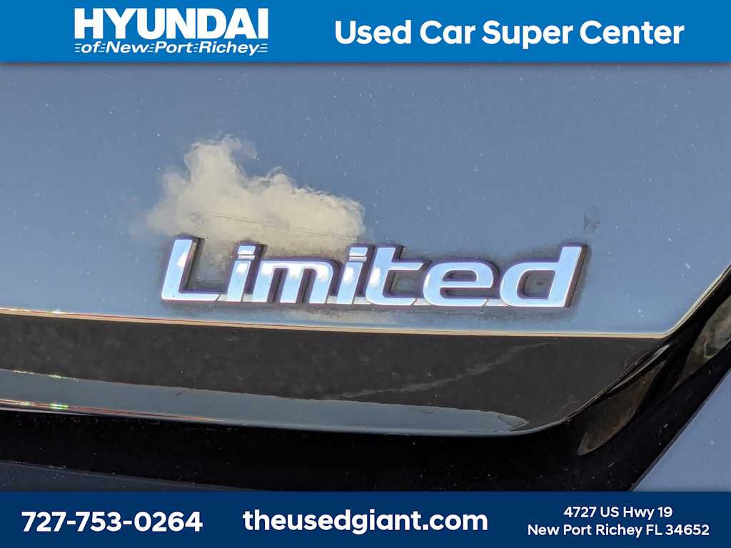Thumbnail: 2023 Hyundai Elantra - 12