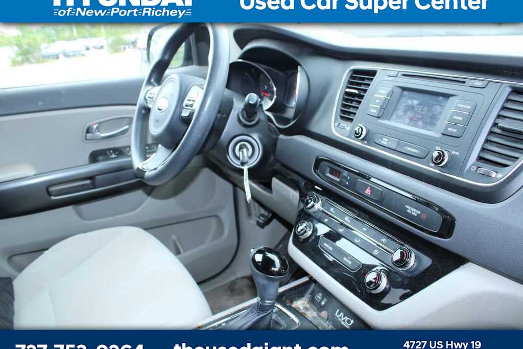 Thumbnail: 2016 Kia Sedona - 7