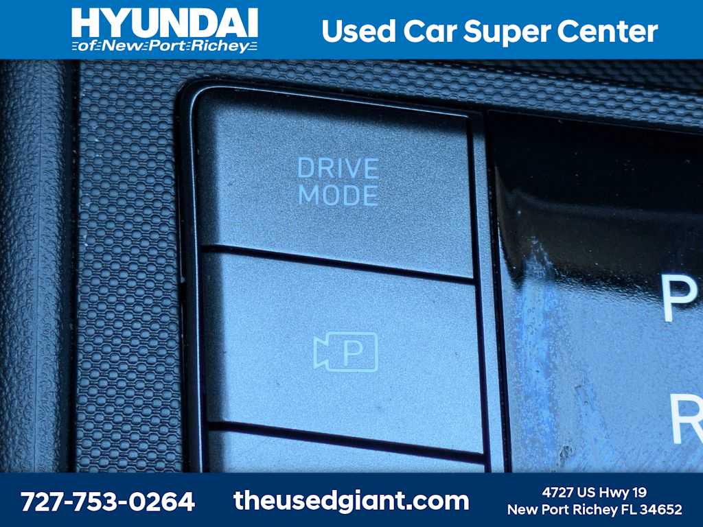 Thumbnail: 2025 Hyundai Elantra - 23