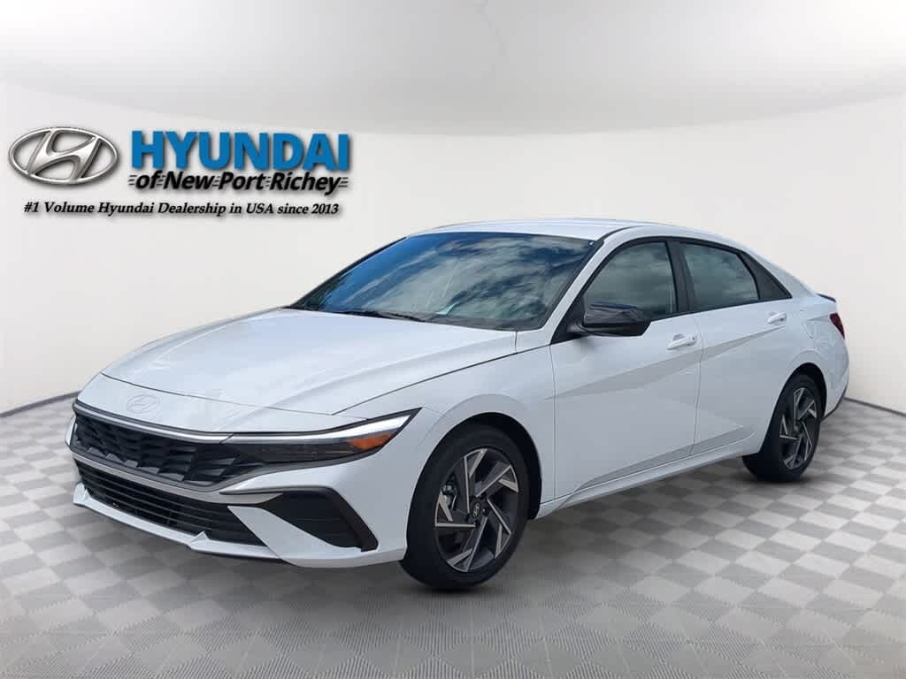 New 2025 Hyundai Elantra SEL Sport Sedan