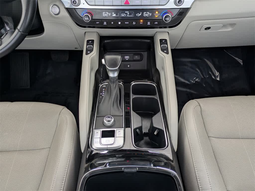 Thumbnail: 2020 Kia Telluride - 26