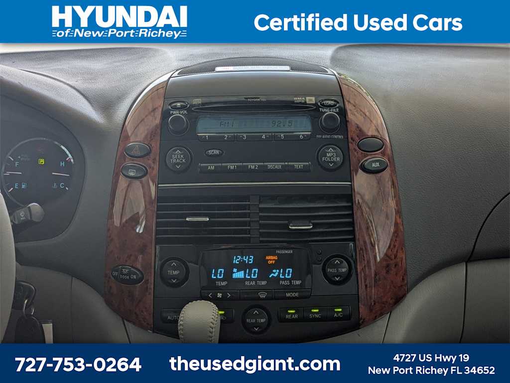 Thumbnail: 2006 Toyota Sienna - 23