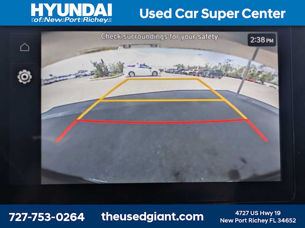 Thumbnail: 2023 Hyundai Venue - 20
