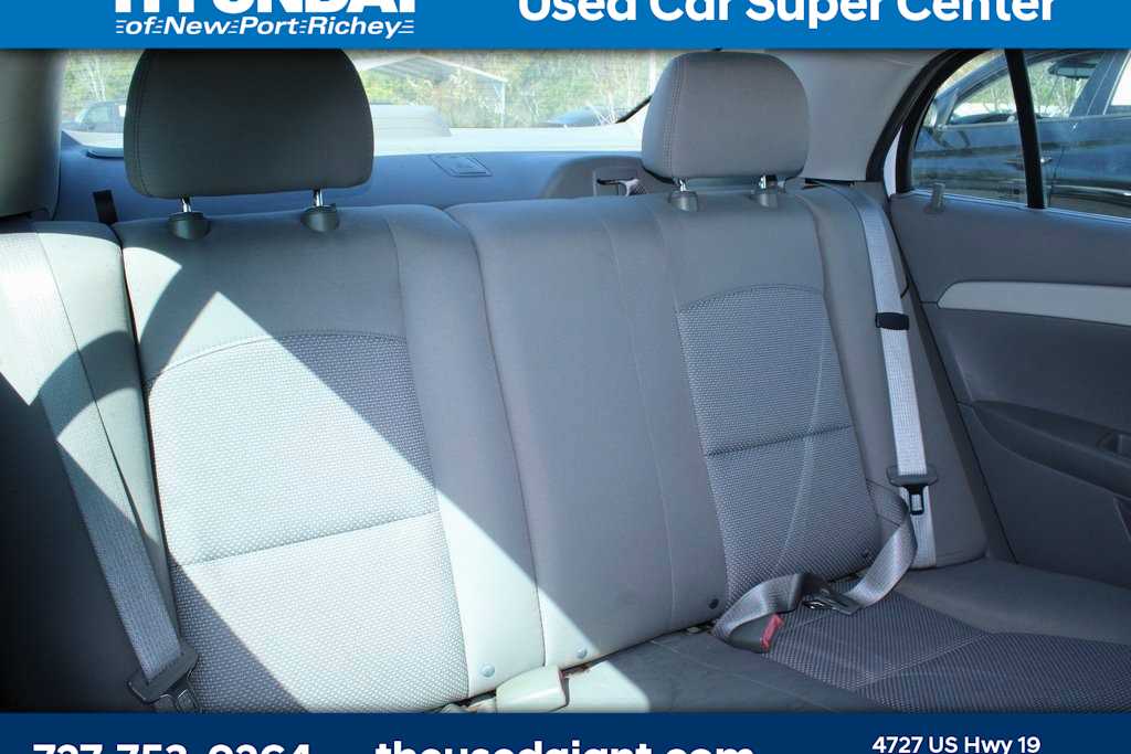 Thumbnail: 2012 Chevrolet Malibu - 8