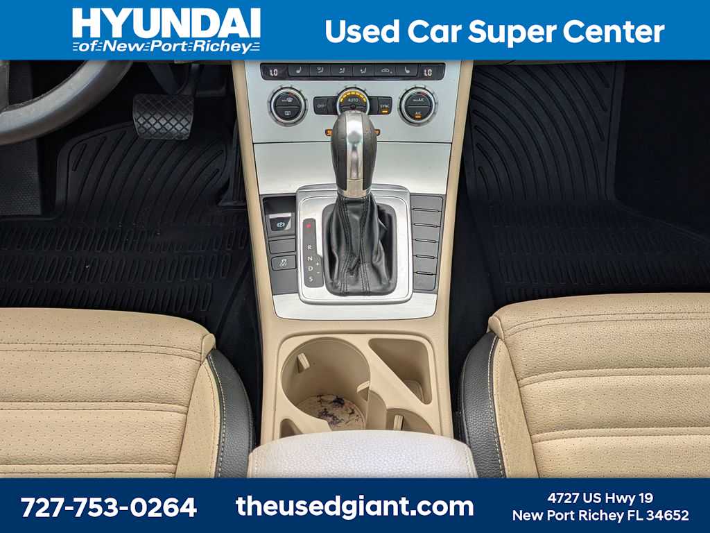 Thumbnail: 2013 Volkswagen CC - 20