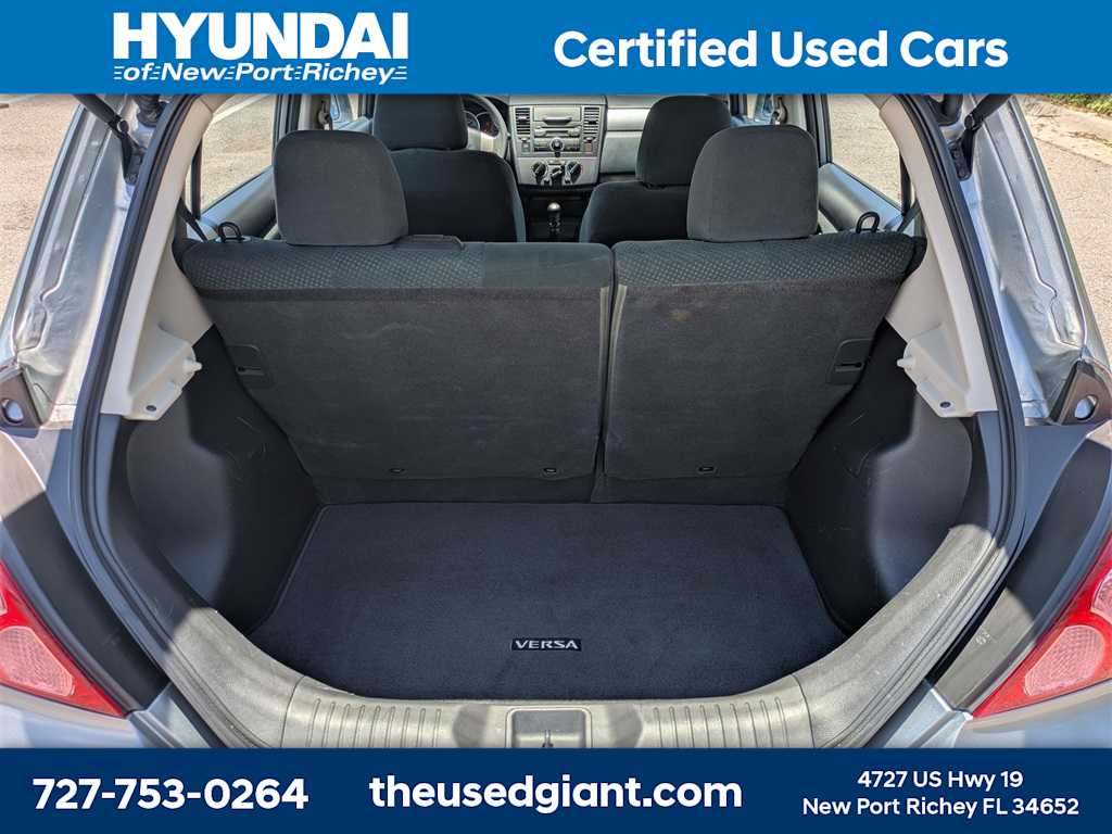 Thumbnail: 2012 Nissan Versa - 12