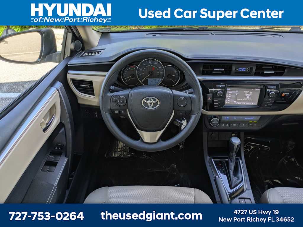 Thumbnail: 2015 Toyota Corolla - 16