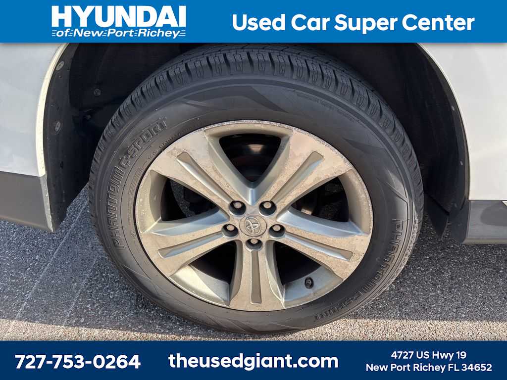 Thumbnail: 2011 Toyota Highlander - 7