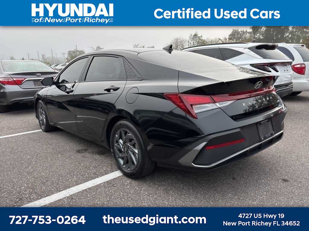 Thumbnail: 2024 Hyundai Elantra - 2