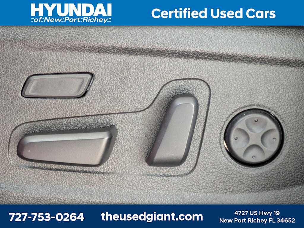 Thumbnail: 2023 Hyundai Santa Fe - 26