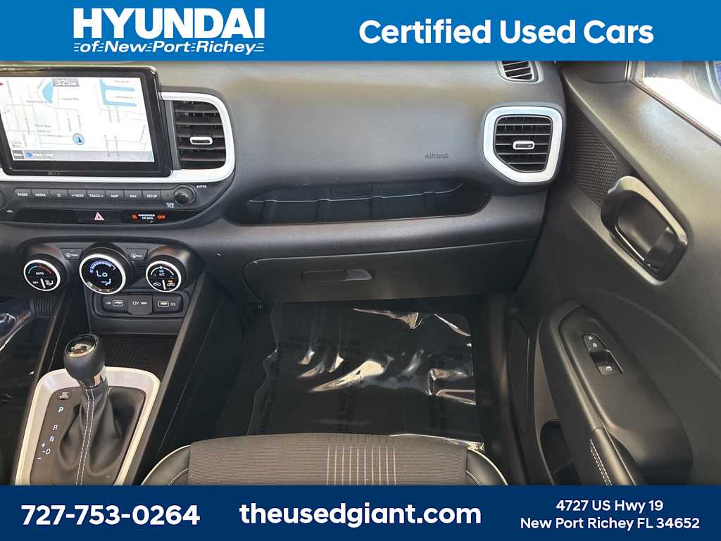 2022 Hyundai Venue Limited 15