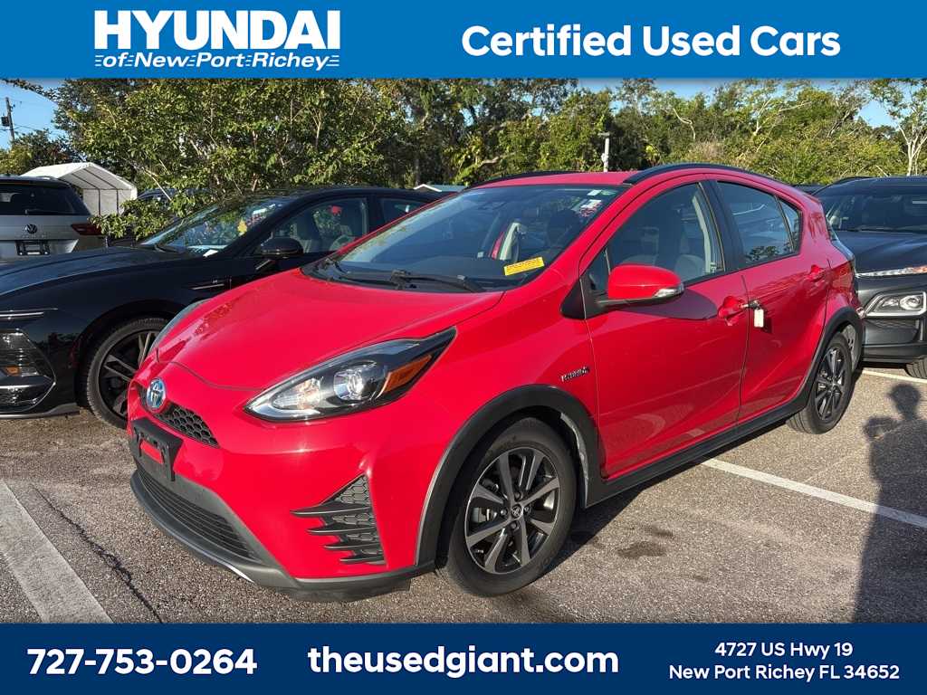 Thumbnail: 2018 Toyota Prius c - 1