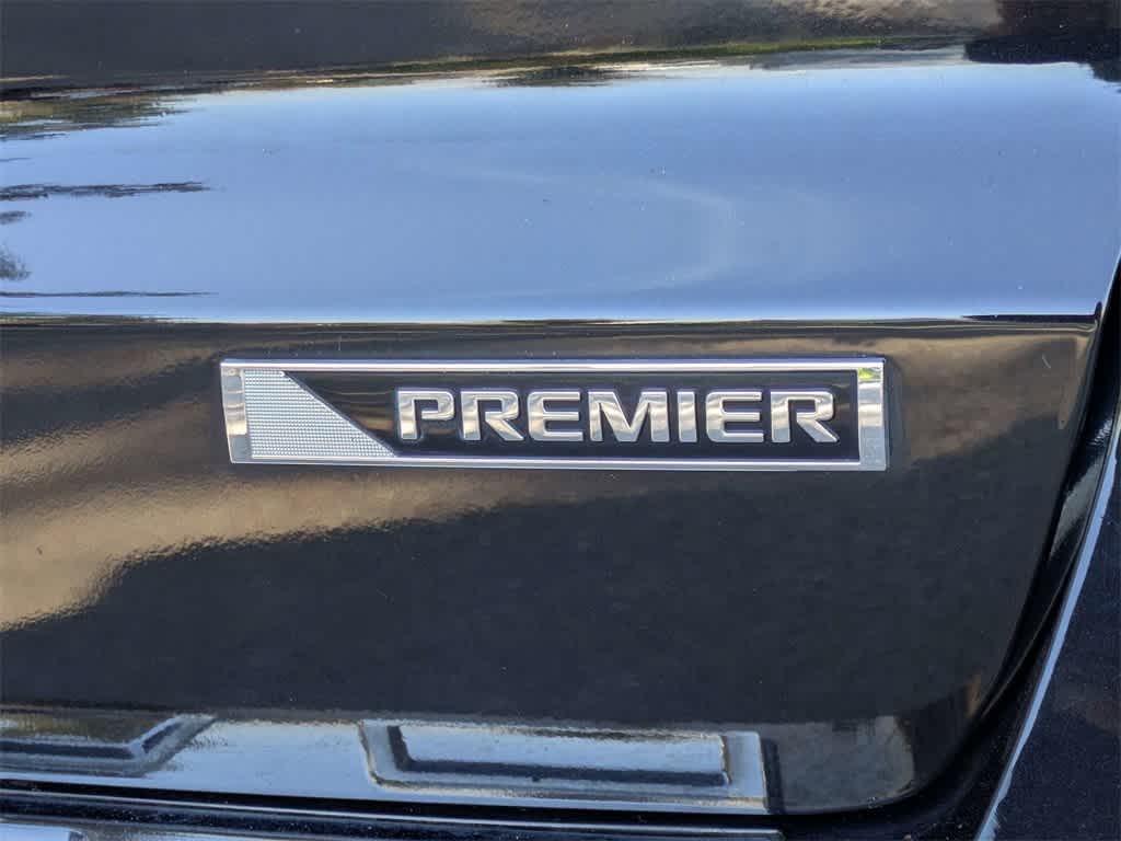 Thumbnail: 2017 Chevrolet Traverse - 14