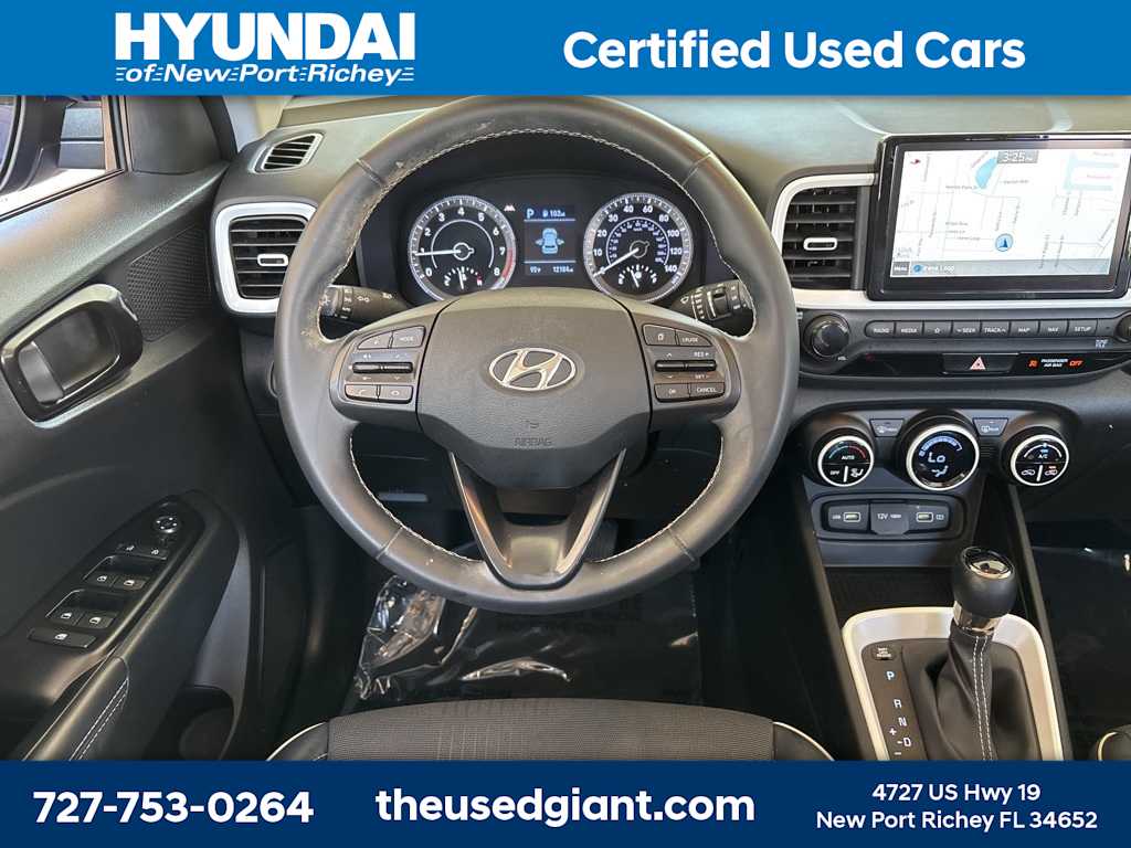2022 Hyundai Venue Limited 13