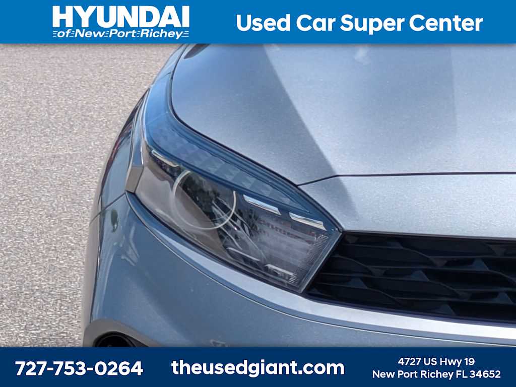Thumbnail: 2024 Kia Forte - 9
