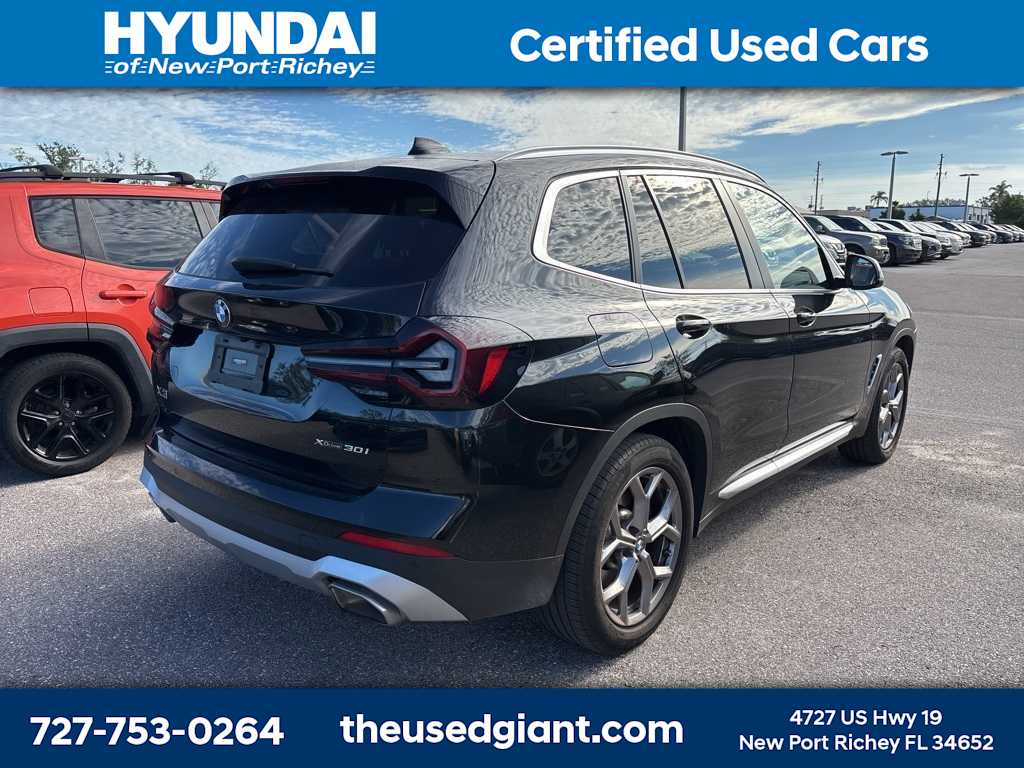 Thumbnail: 2022 BMW X3 - 3
