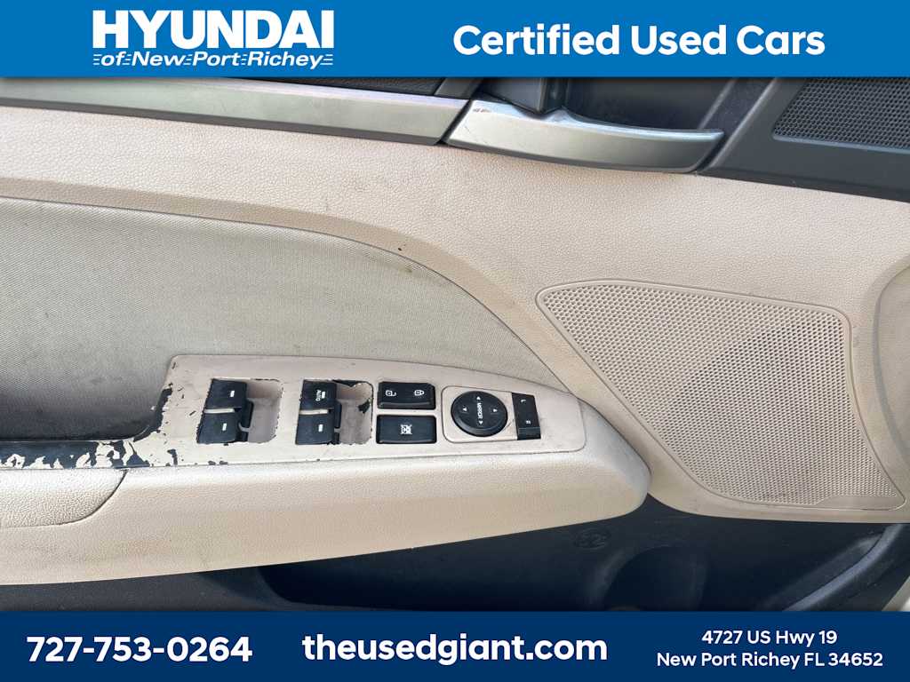 Thumbnail: 2017 Hyundai Elantra - 7
