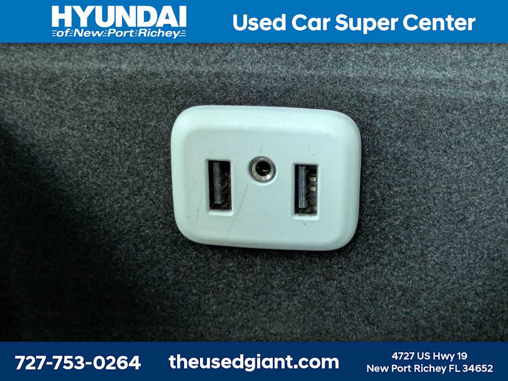 Thumbnail: 2017 Cadillac XT5 - 27