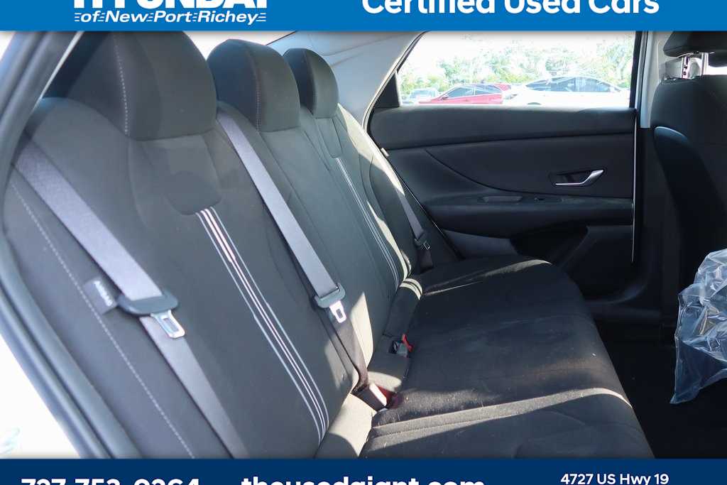 2024 Hyundai Elantra SEL 7