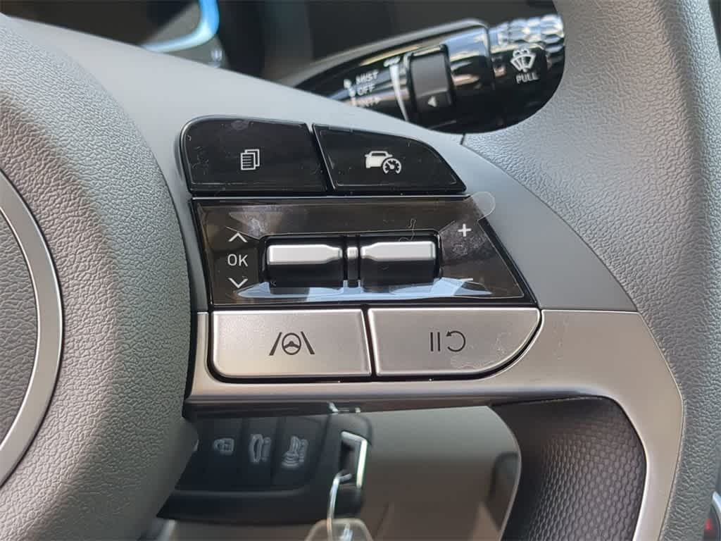 Thumbnail: 2025 Hyundai Elantra - 24