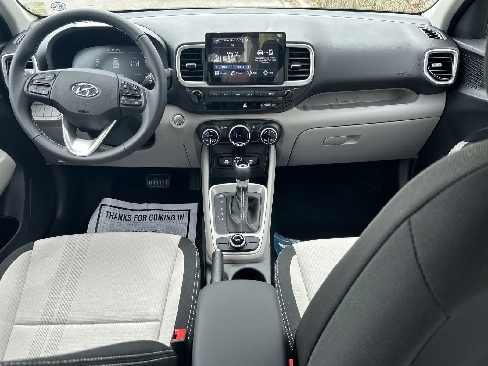2025 Hyundai Venue SEL 14