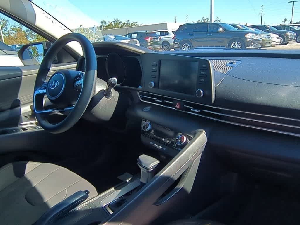 Thumbnail: 2023 Hyundai Elantra - 6