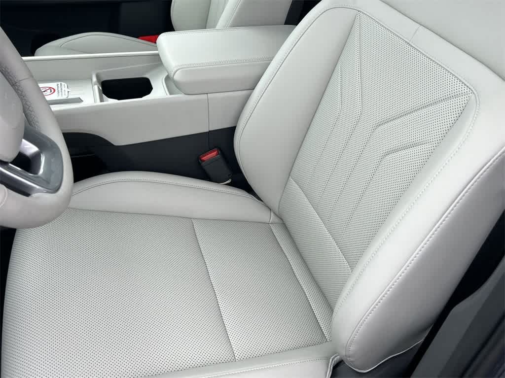 2025 Hyundai Santa Fe SEL 15