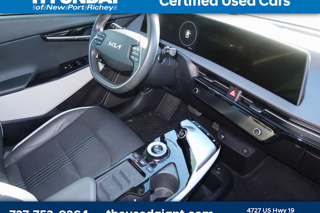 Thumbnail: 2024 Kia EV6 - 7