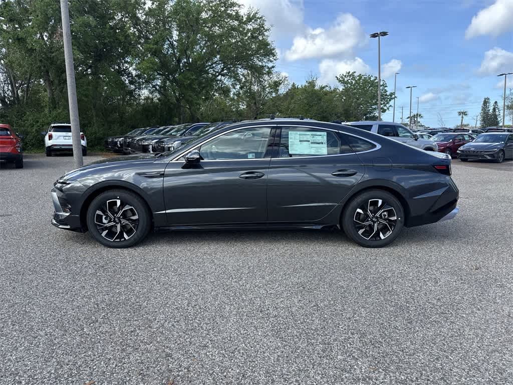 2025 Hyundai Sonata SEL 2
