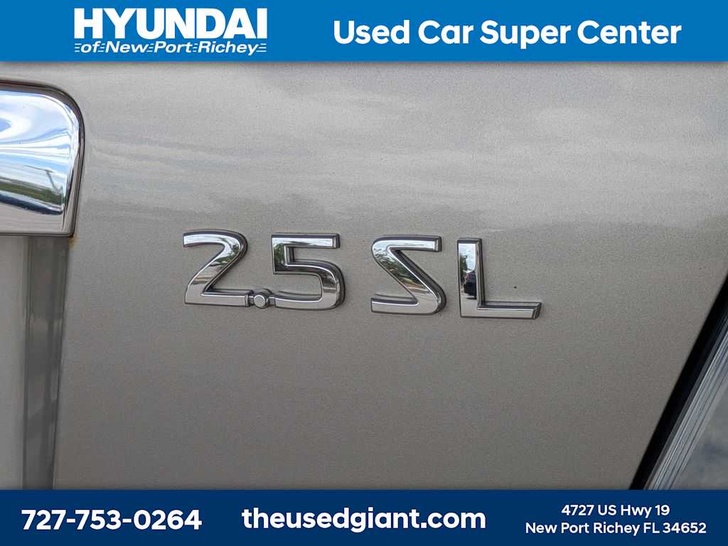 Thumbnail: 2011 Nissan Altima - 12