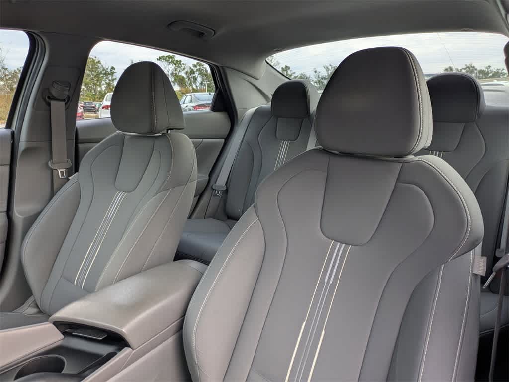 Thumbnail: 2023 Hyundai Elantra - 7