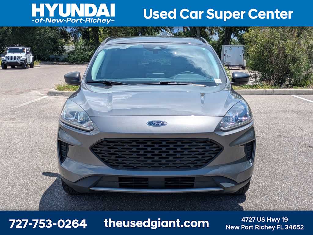 Thumbnail: 2022 Ford Escape - 8