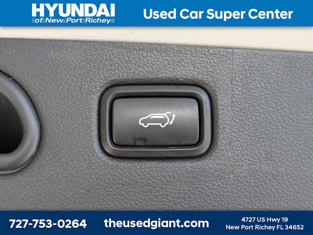 Thumbnail: 2021 Hyundai Tucson - 13