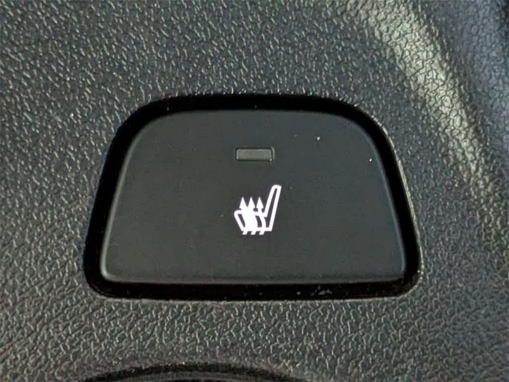 Thumbnail: 2017 Chevrolet Volt - 14