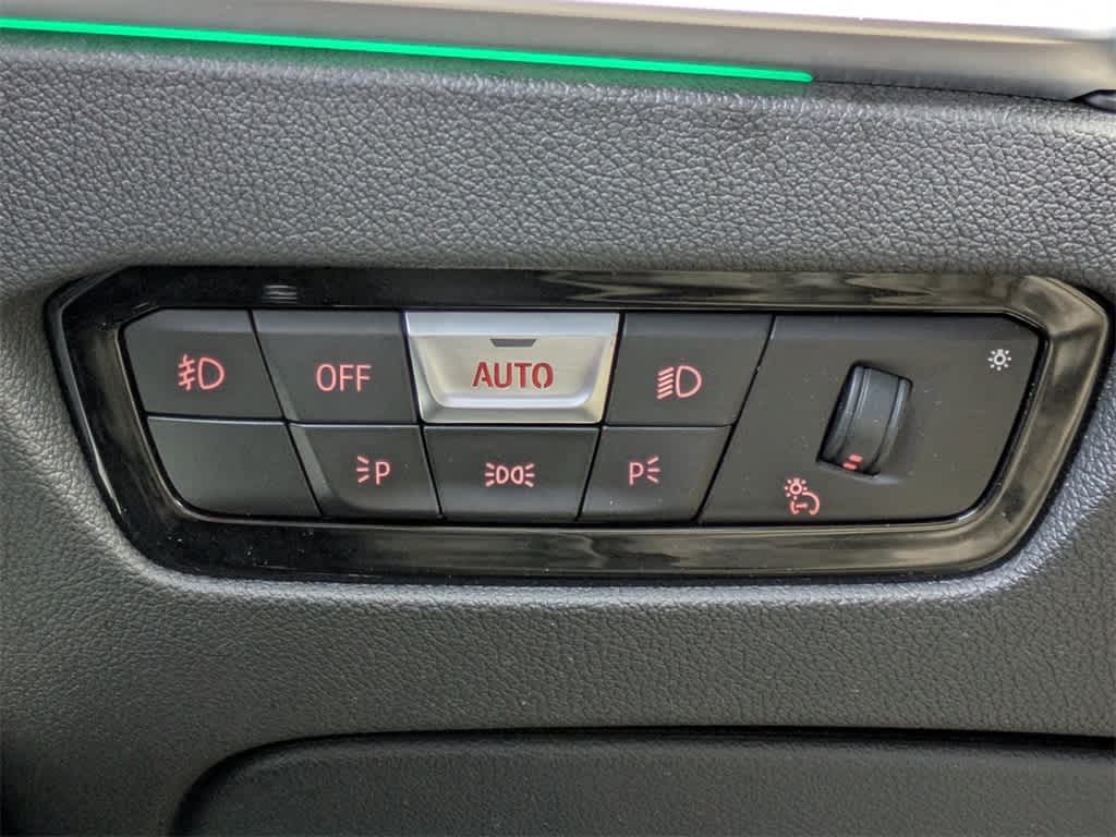 Thumbnail: 2020 BMW 3 Series - 30