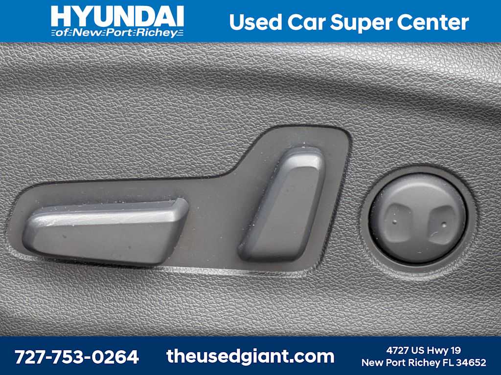 Thumbnail: 2021 Hyundai Tucson - 22