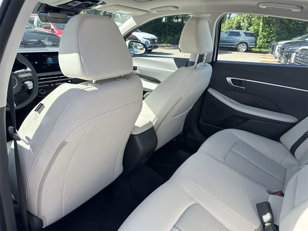 Thumbnail: 2025 Hyundai Sonata - 18