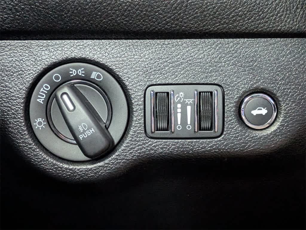 Thumbnail: 2021 Dodge Challenger - 25