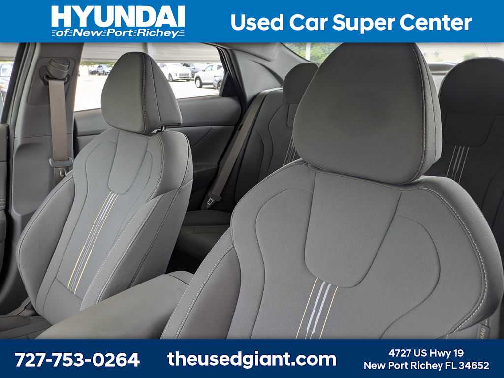 Thumbnail: 2025 Hyundai Elantra - 6