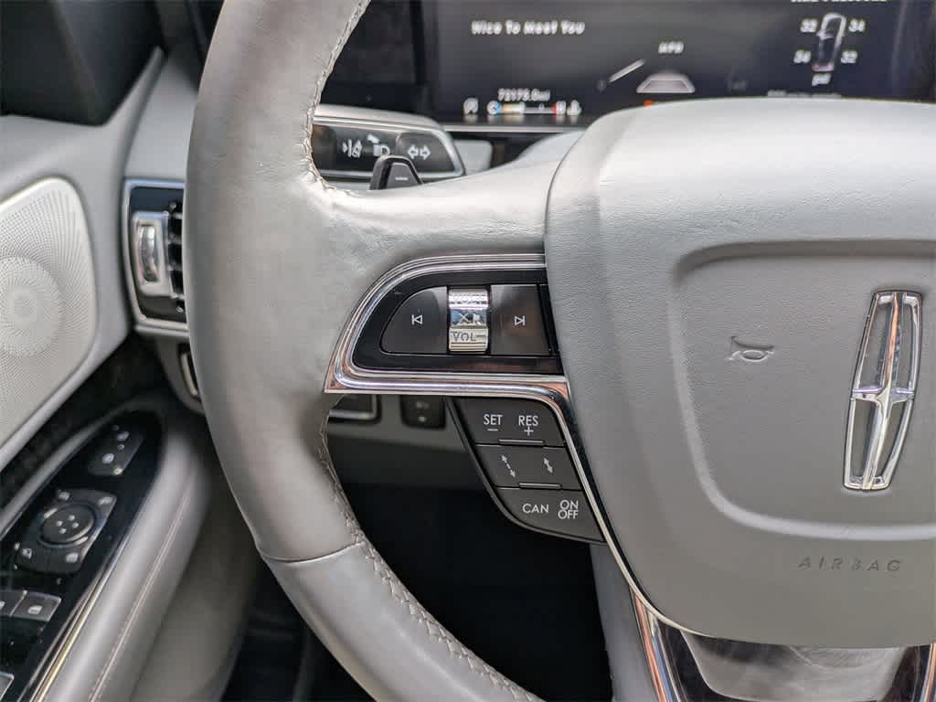 Thumbnail: 2020 Lincoln Navigator - 39