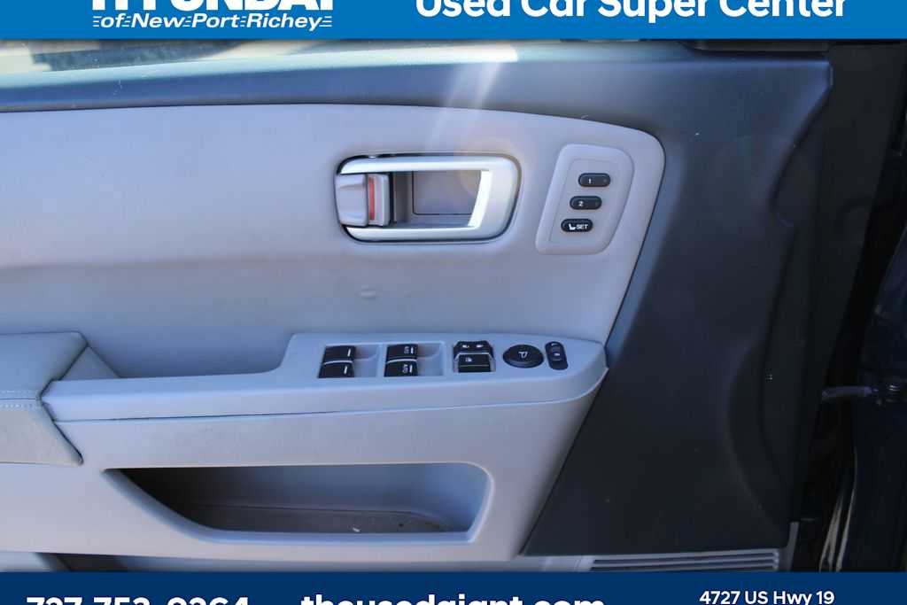 Thumbnail: 2012 Honda Pilot - 9