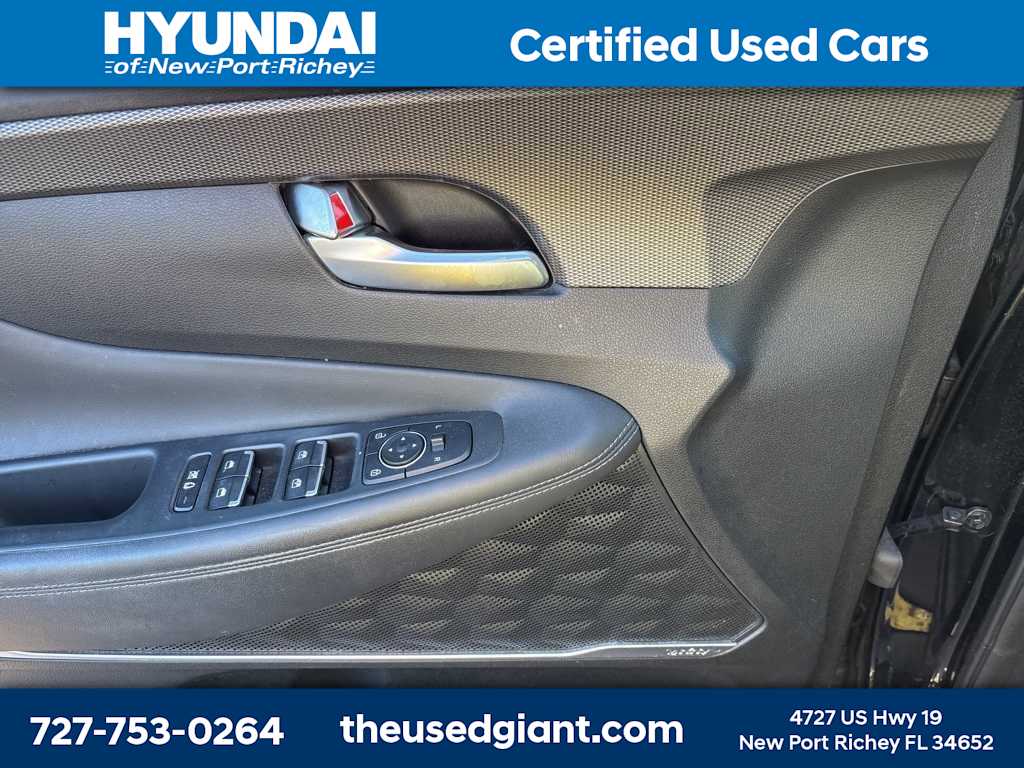 Thumbnail: 2020 Hyundai Santa Fe - 10