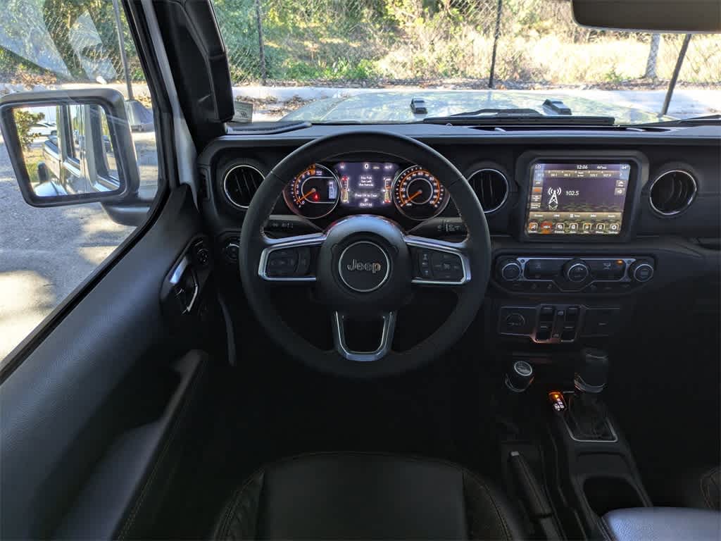 Thumbnail: 2023 Jeep Gladiator - 18