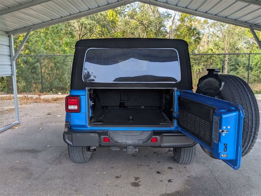 Thumbnail: 2022 Jeep Wrangler - 12